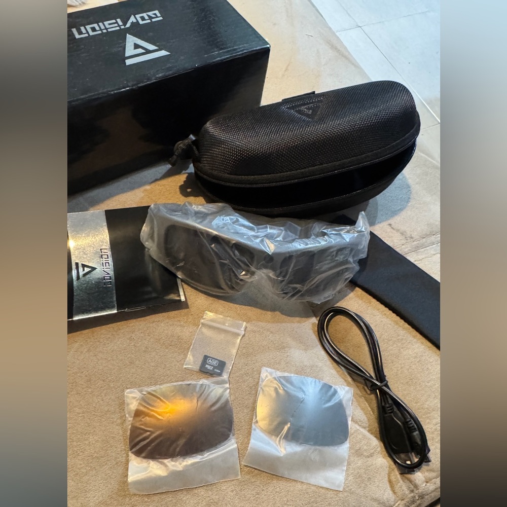GoVision SOL 1080p  HD‎ Camera Glasses Video Recording Sunglasses 8GB go vision